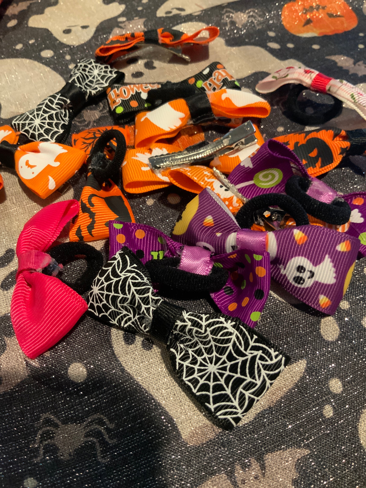 Mystery bow/bowtie